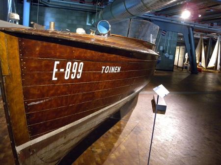 Suomalaisvalmisteinen puupikavene?